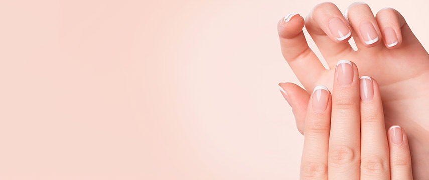 Os benefícios do preenchimento das mãos com ácido hialurônico